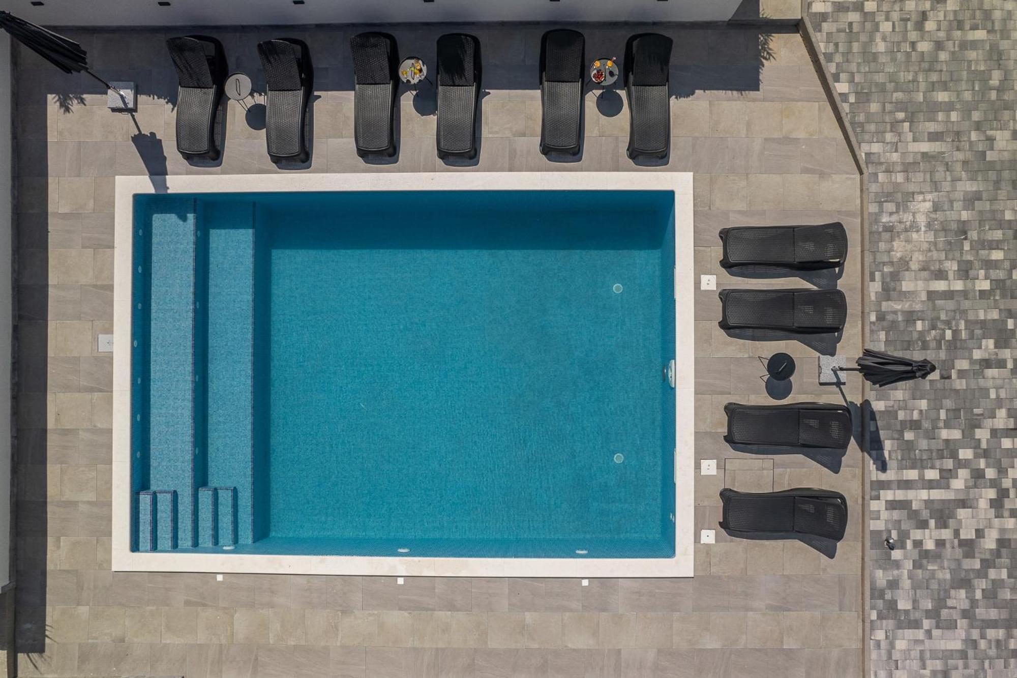 Villa Barbara & Zoran With Free Parking And Heated Swimming Pool Seget Vranjica Dış mekan fotoğraf