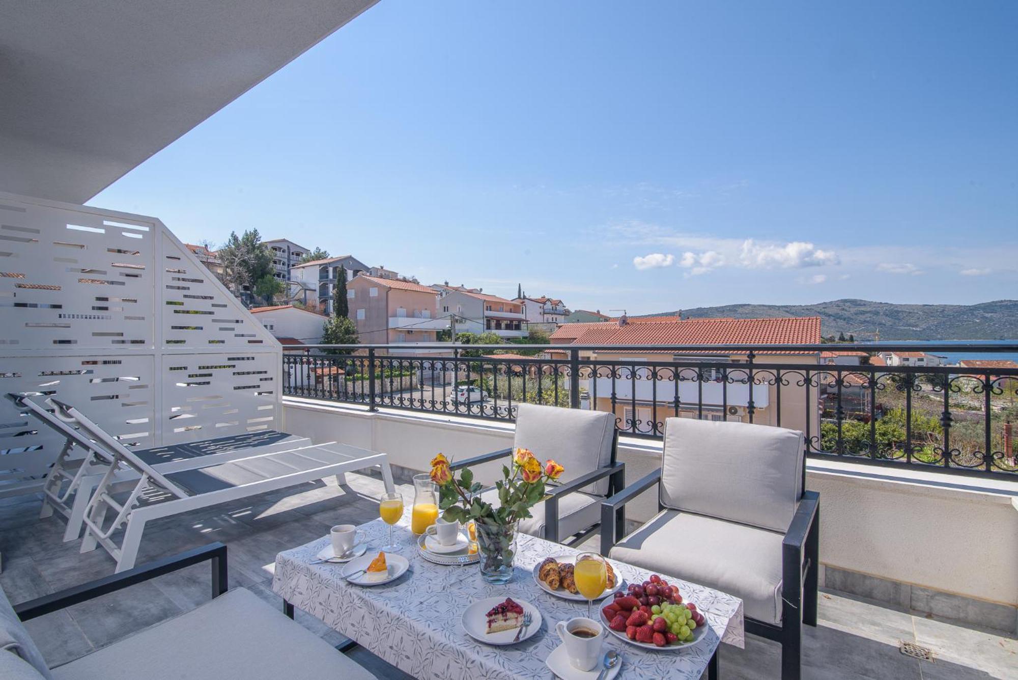 Villa Barbara & Zoran With Free Parking And Heated Swimming Pool Seget Vranjica Dış mekan fotoğraf