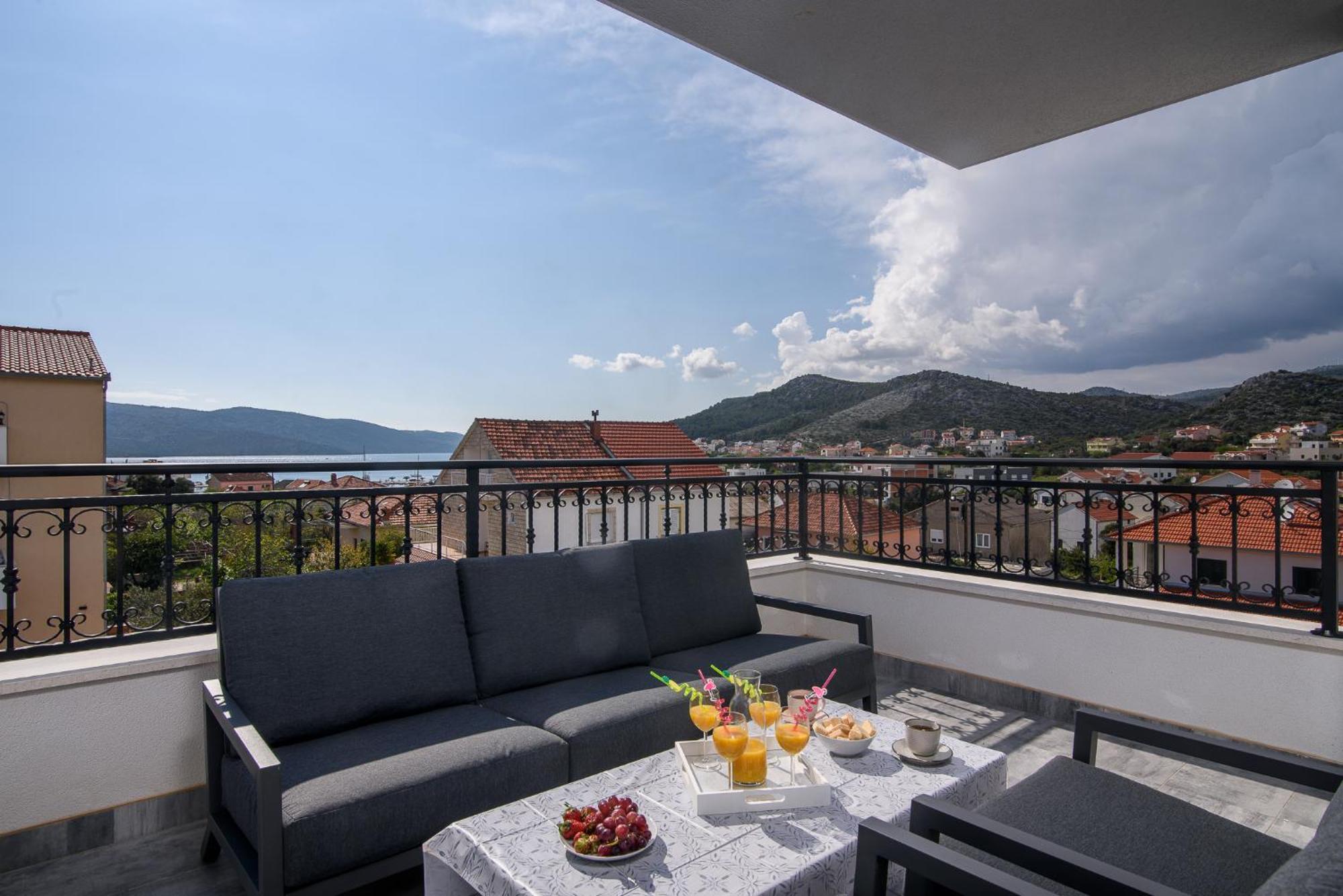 Villa Barbara & Zoran With Free Parking And Heated Swimming Pool Seget Vranjica Dış mekan fotoğraf