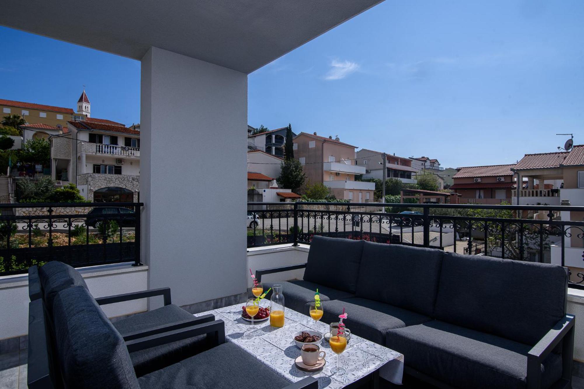 Villa Barbara & Zoran With Free Parking And Heated Swimming Pool Seget Vranjica Dış mekan fotoğraf