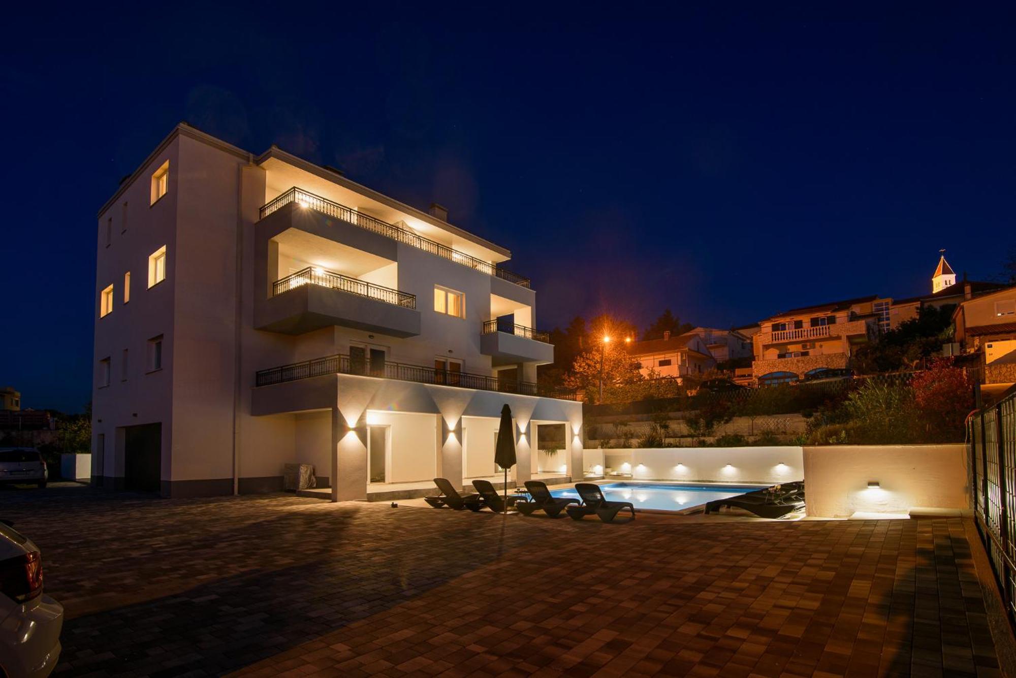 Villa Barbara & Zoran With Free Parking And Heated Swimming Pool Seget Vranjica Dış mekan fotoğraf