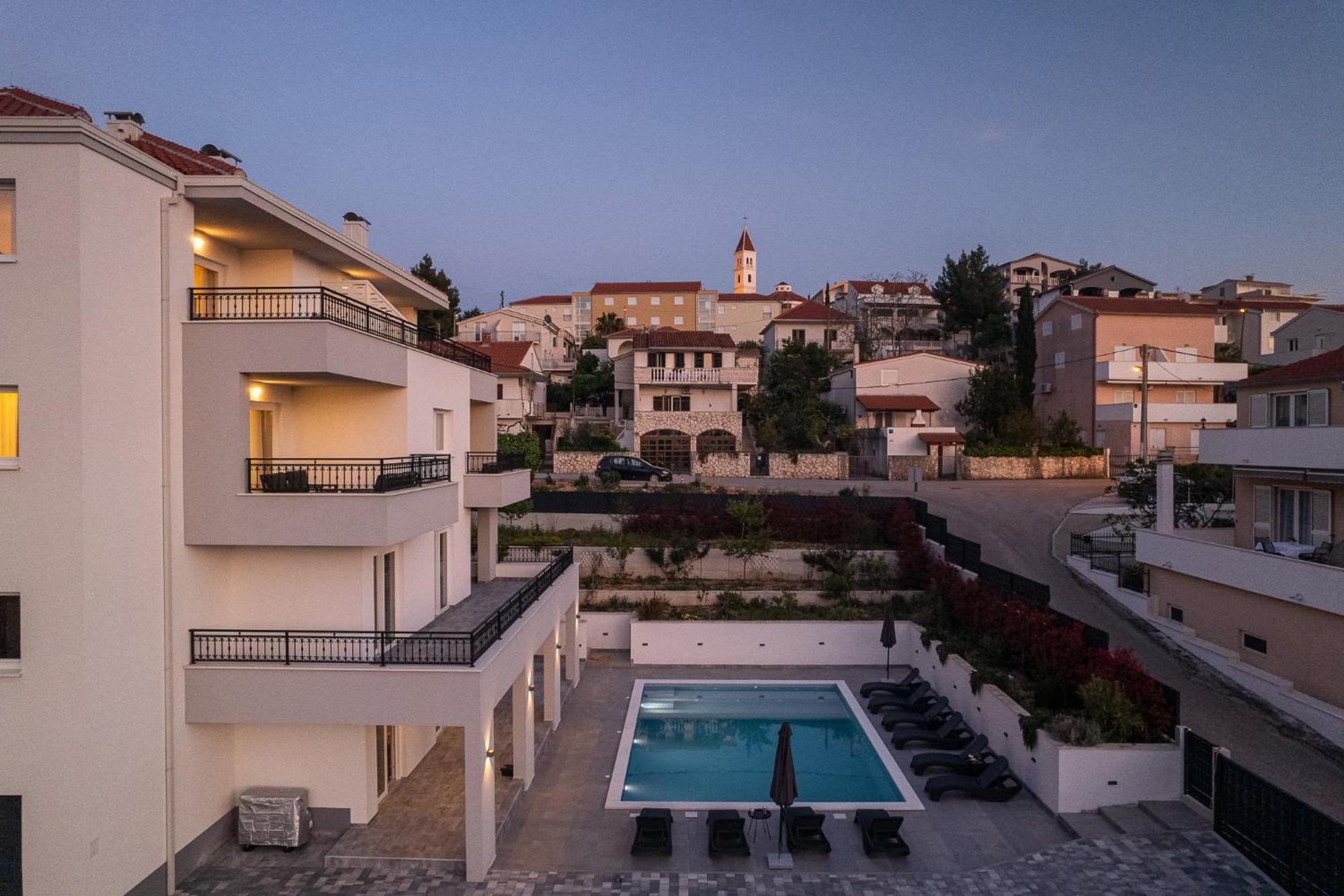 Villa Barbara & Zoran With Free Parking And Heated Swimming Pool Seget Vranjica Dış mekan fotoğraf