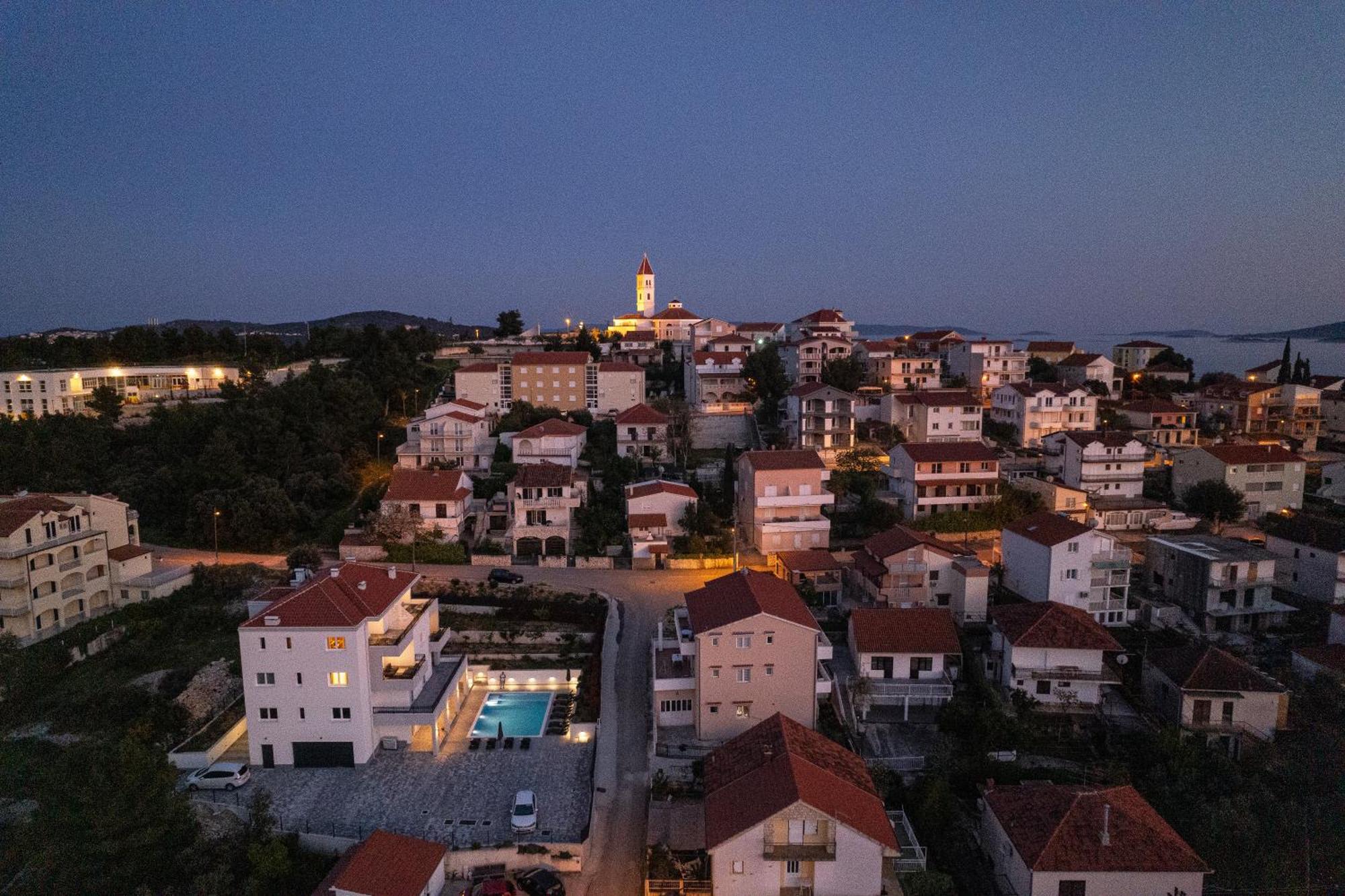 Villa Barbara & Zoran With Free Parking And Heated Swimming Pool Seget Vranjica Dış mekan fotoğraf